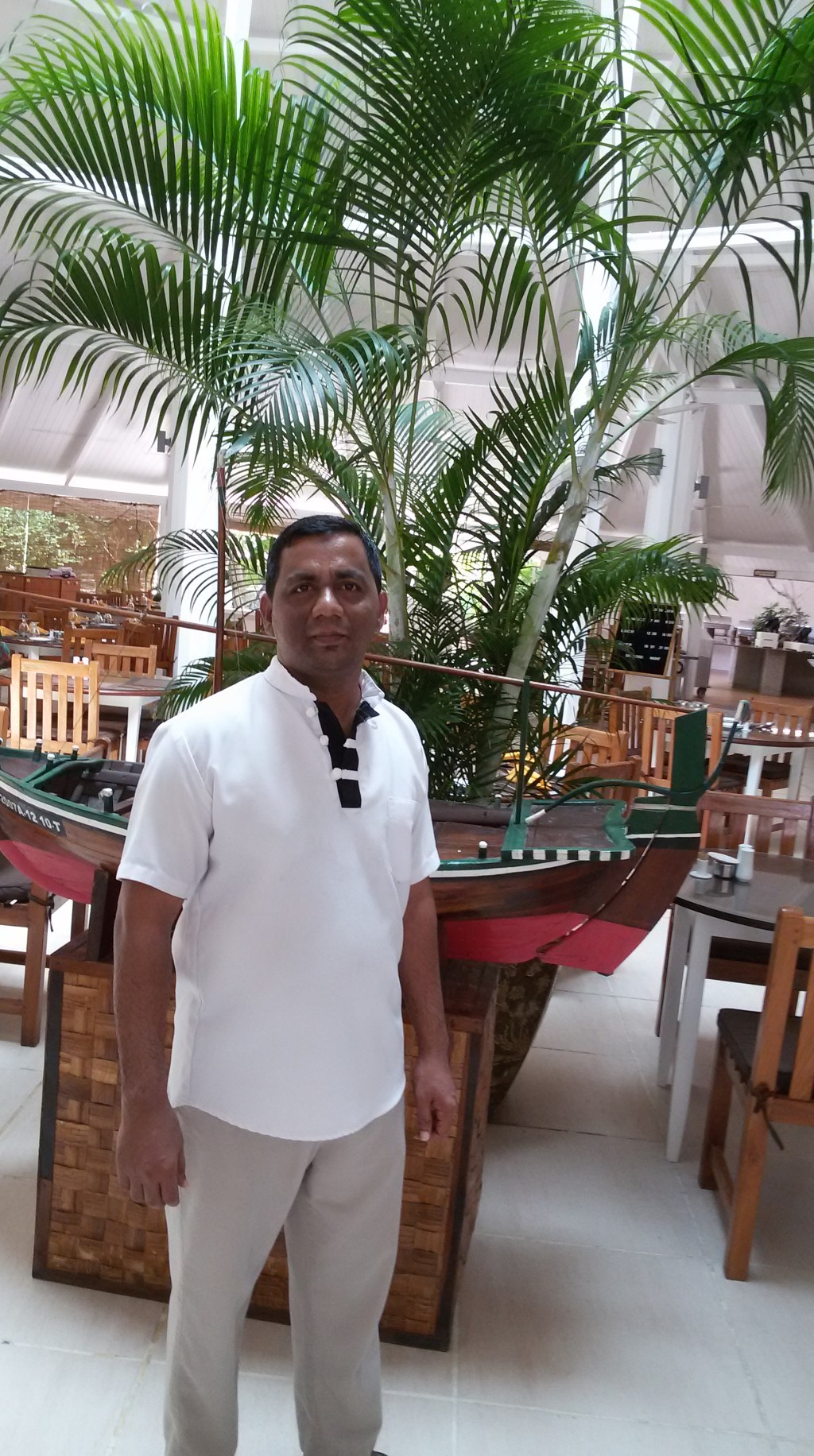 ރިސޯރޓު  ވަޒީފާ